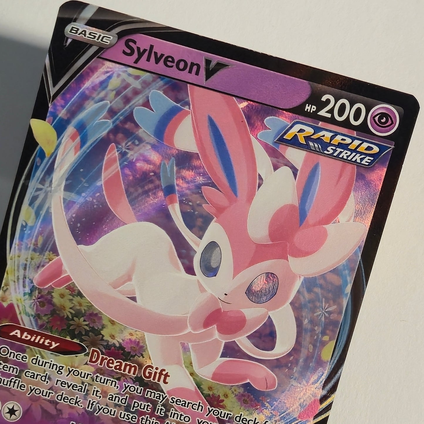 Sylveon V 074/203 Full Art Ultra Rare – Evolving Skies – Near Mint – English