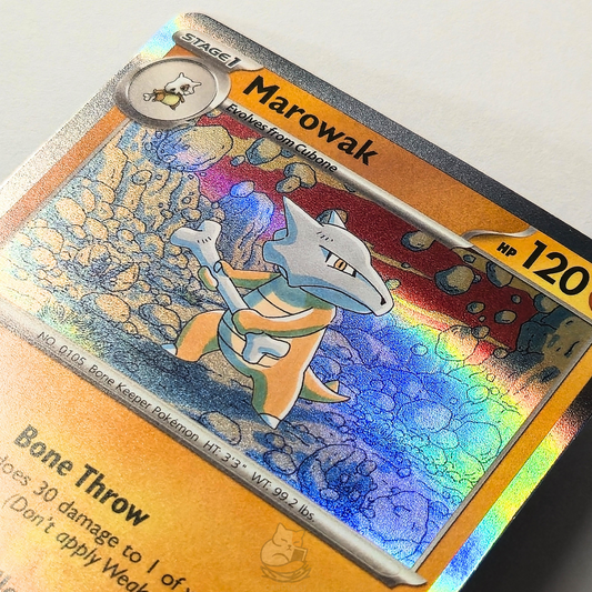 Marowak 105/165 Holo Rare Pokémon card from Scarlet & Violet 151 – Near Mint condition– close-up detail