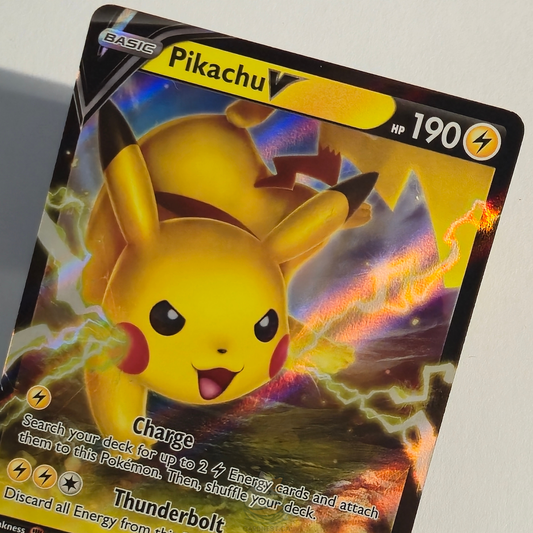 Pikachu V 043/185 Full Art Ultra Rare – Vivid Voltage – Near Mint – English