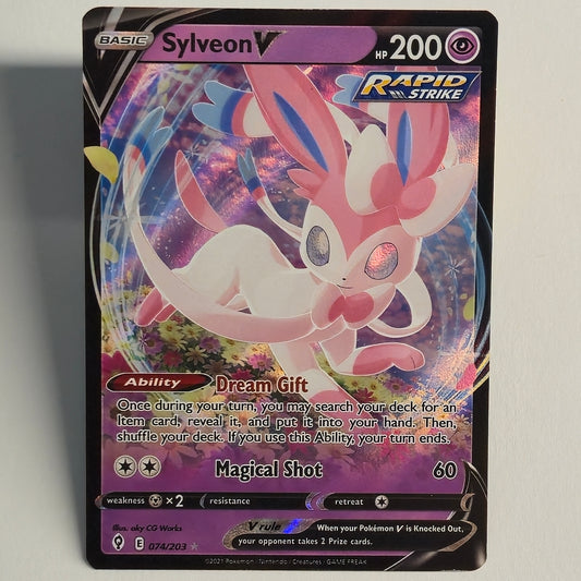 Sylveon V 074/203 Full Art Ultra Rare – Evolving Skies – Near Mint – English