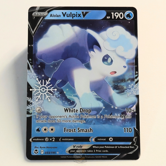 Alolan Vulpix 033/195 V Ultra Rare Pokémon card from Silver Tempest – Near Mint condition