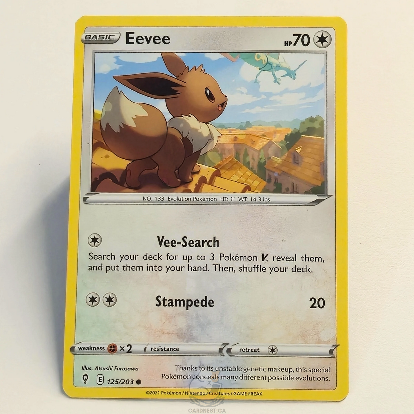 Eevee 125/203 Pokémon card from Evolving Skies – Near Mint condition