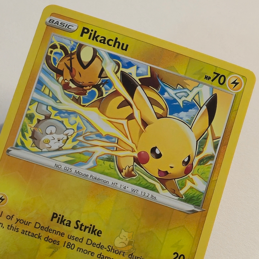 Pikachu 049/195 Reverse Holo Pokémon card from Silver Tempest – Near Mint condition – close-up detail