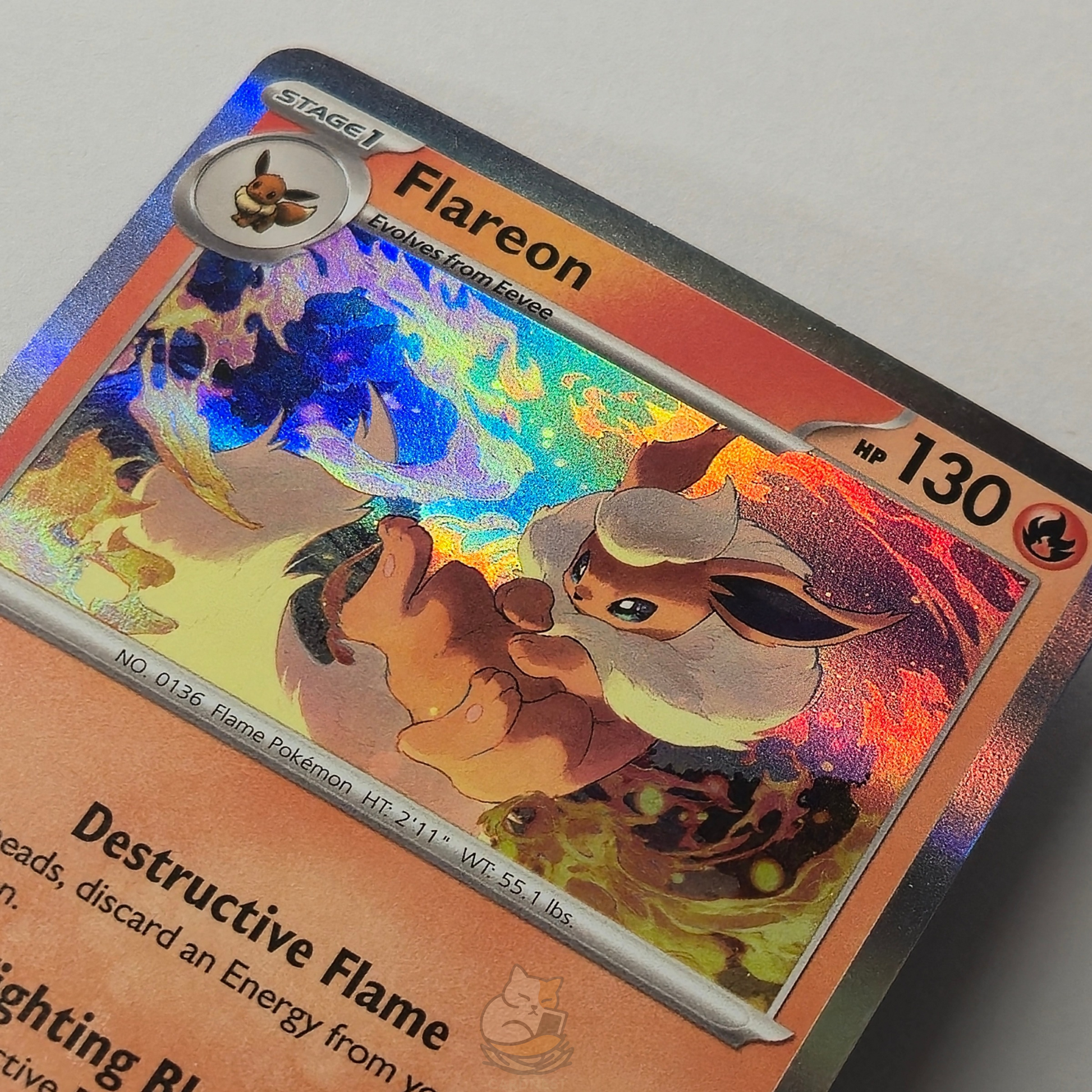 Flareon Holo Pokémon card – card #136/165. High-quality photo from CardNest.